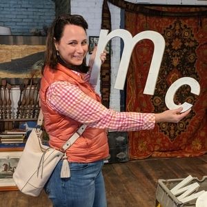 Meet your Posher, Stephanie